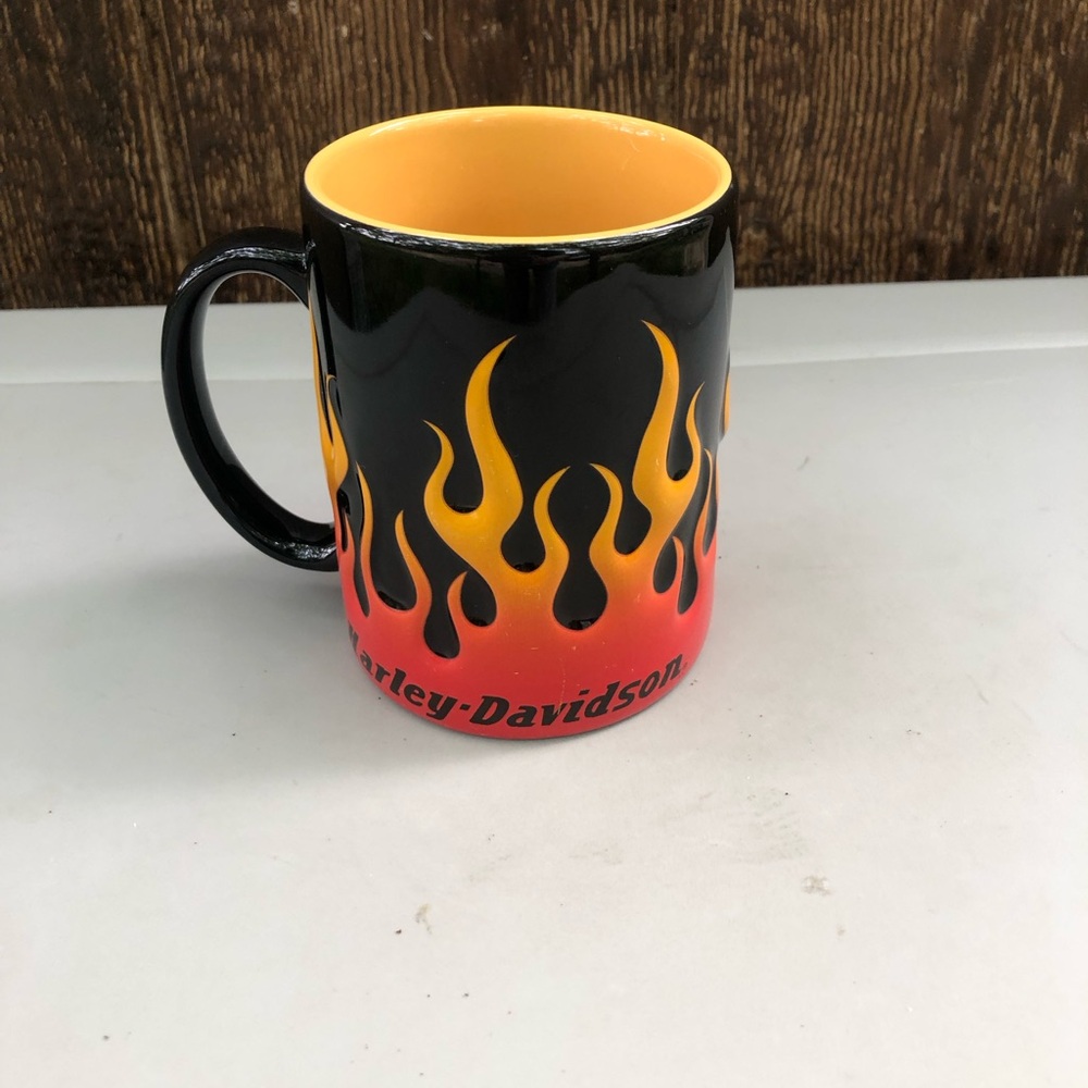 Harley-Davidson Core Sculpted Flames Coffee Mug